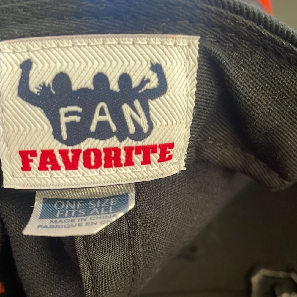 Genuine Merchandise SF Cap & Blanket - Picture 8 of 9